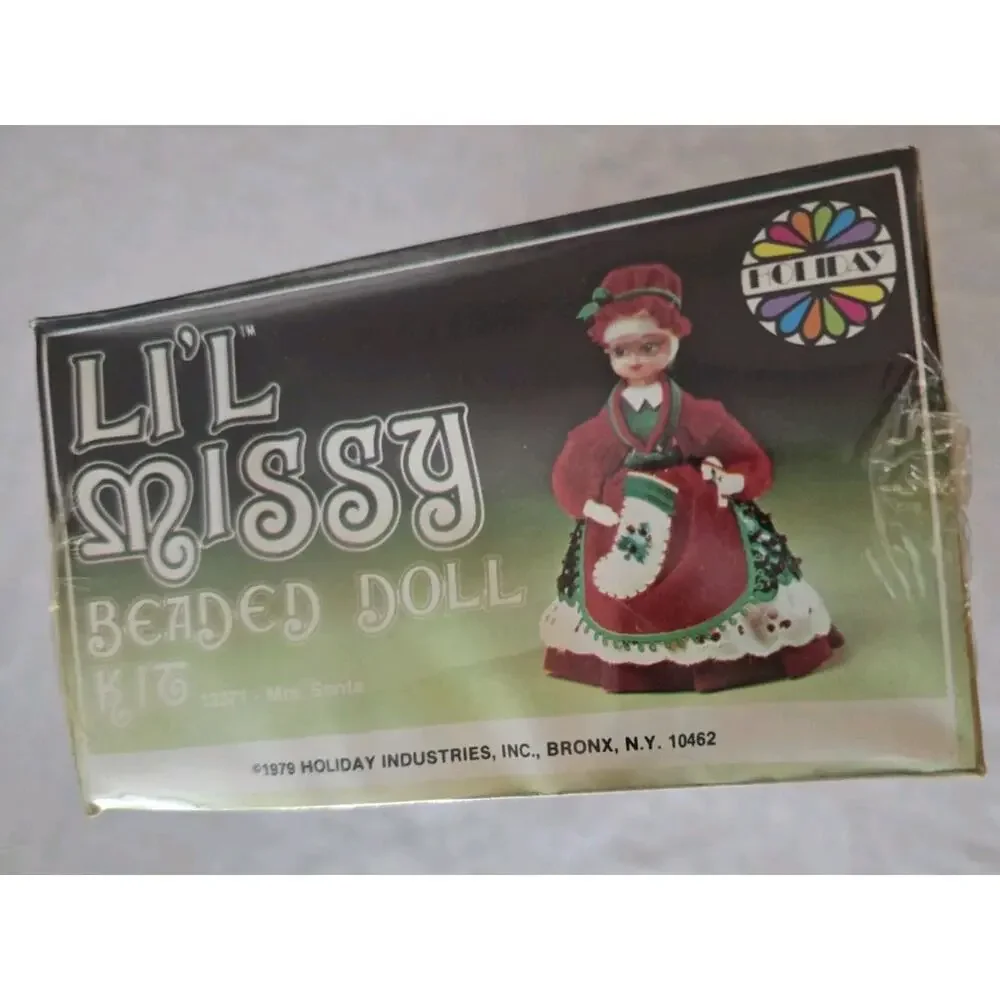 Walco Li'l Missy Beaded Doll Kit Sequin Vintage Mrs Santa #13371